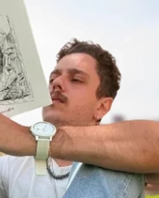 Lucas Jonas Fernandes lendo Fausto, de Goethe